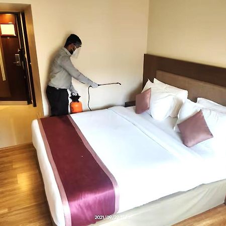 Hotel Park Residency Kozhancheri Ngoại thất bức ảnh