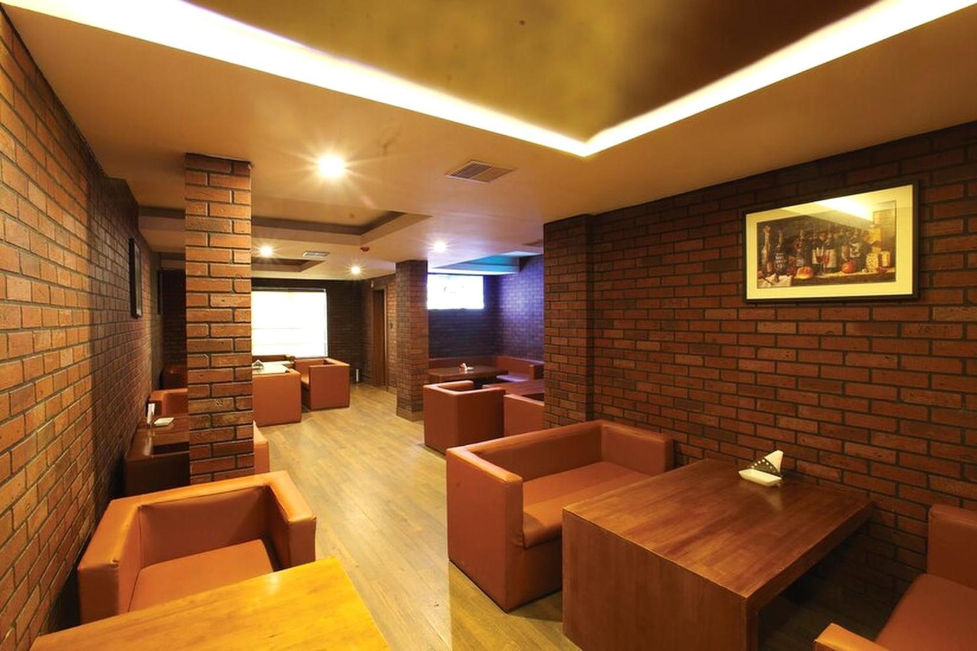 Hotel Park Residency Kozhancheri Ngoại thất bức ảnh