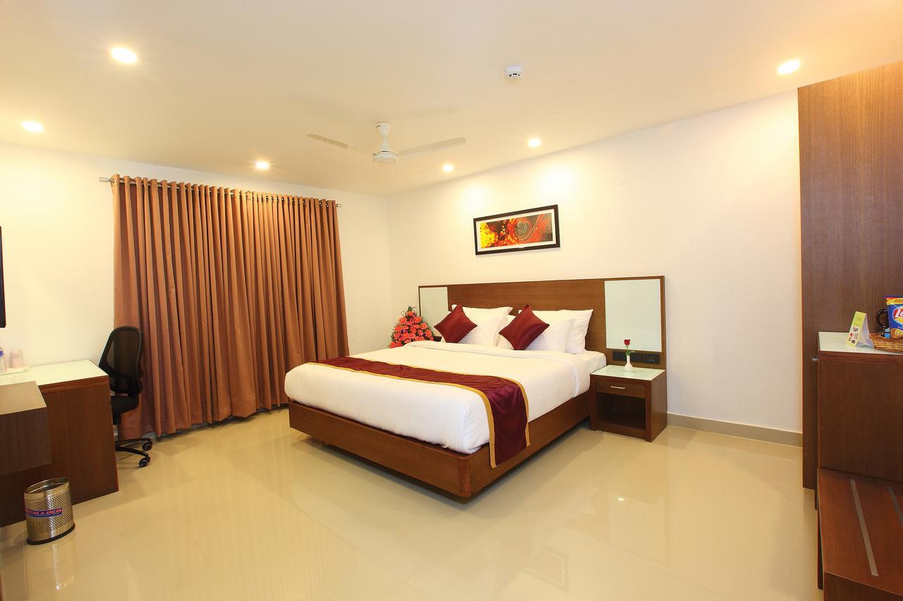 Hotel Park Residency Kozhancheri Ngoại thất bức ảnh