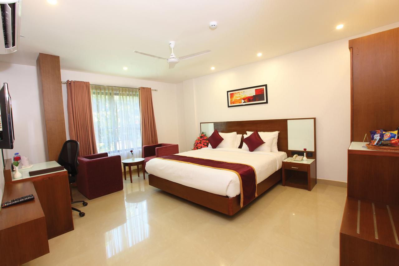 Hotel Park Residency Kozhancheri Ngoại thất bức ảnh